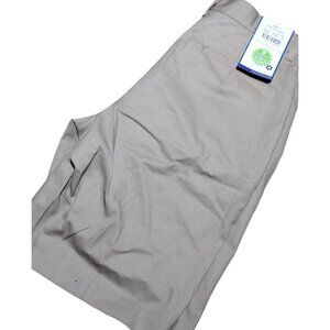 Real School Young Men's 10" Flat Front Short‎ Size 30 Khaki